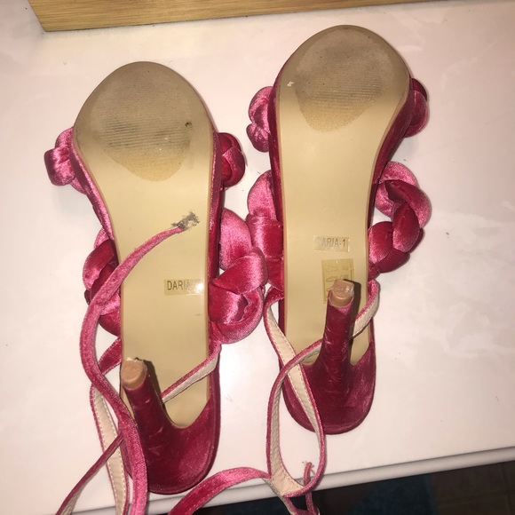 Pink velvet sandal - Picture 3 of 3